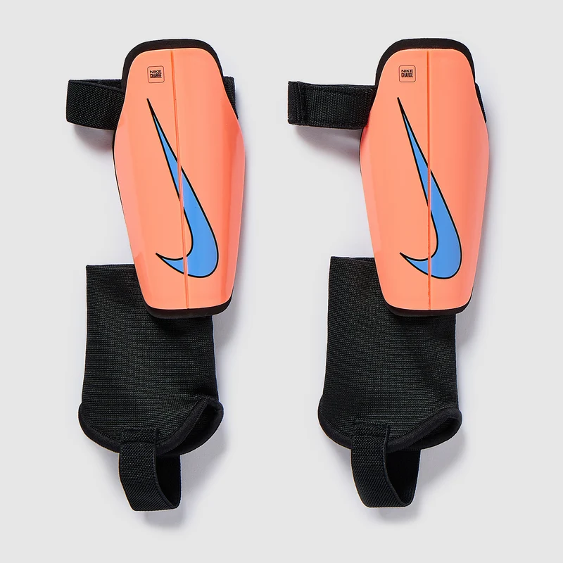 Espinilleras Nike Charge para niños