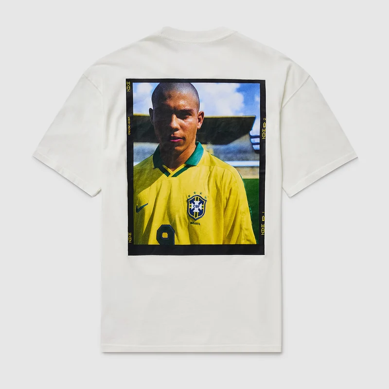 Camiseta Nike Sportswear Loose Photo