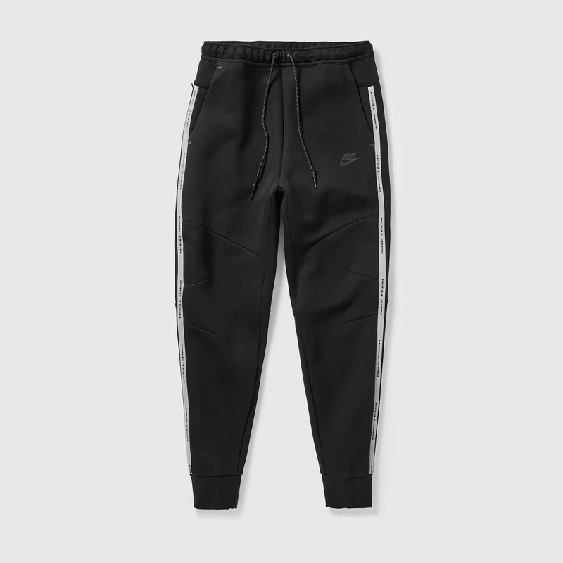 Nike Joggers de tejido Fleece con detalles reflectantes