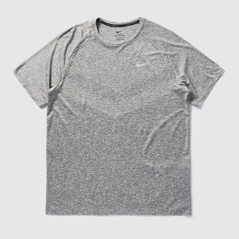 Nike Camiseta de running Dri-FIT ADV de manga corta