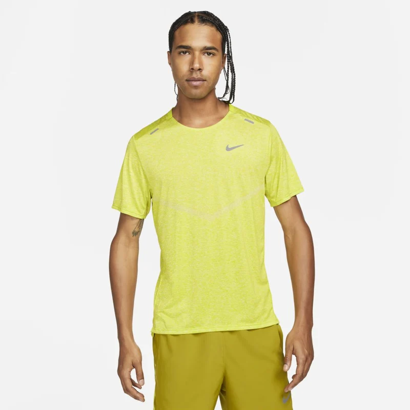Camiseta Nike Dri-FIT Rise 365 Bright