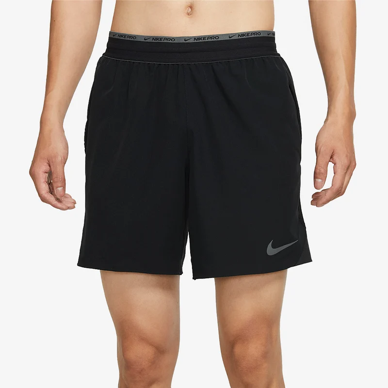 Nike Pantalón corto de entrenamiento sin forro de 20 cm