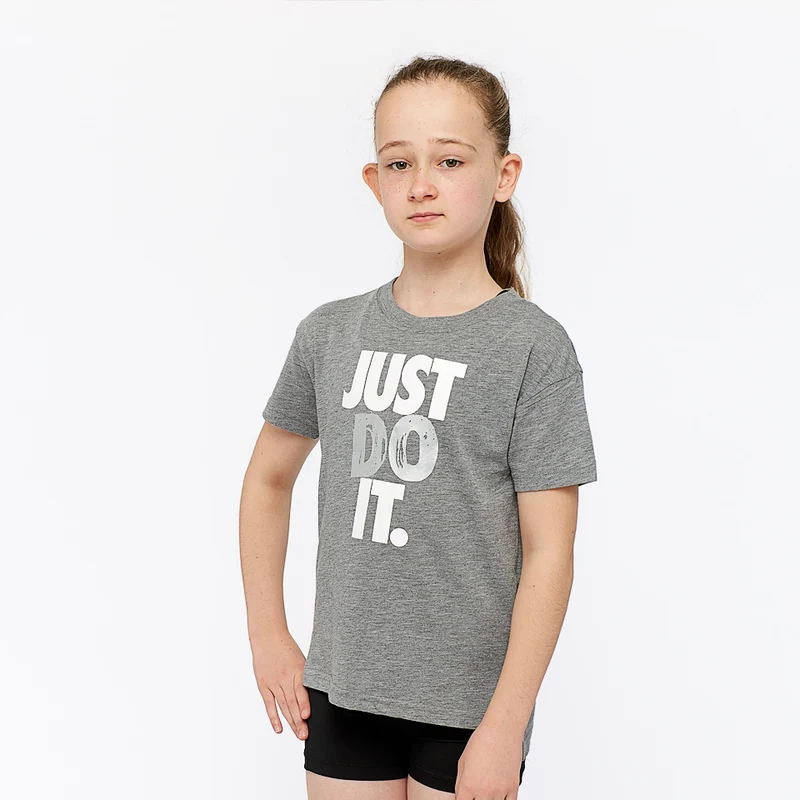 Camiseta Nike para niñas Sportswear
