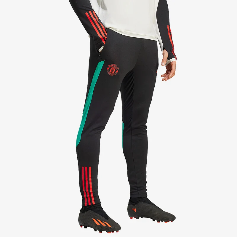 Pantalones de entrenamiento adidas Manchester United 23/24