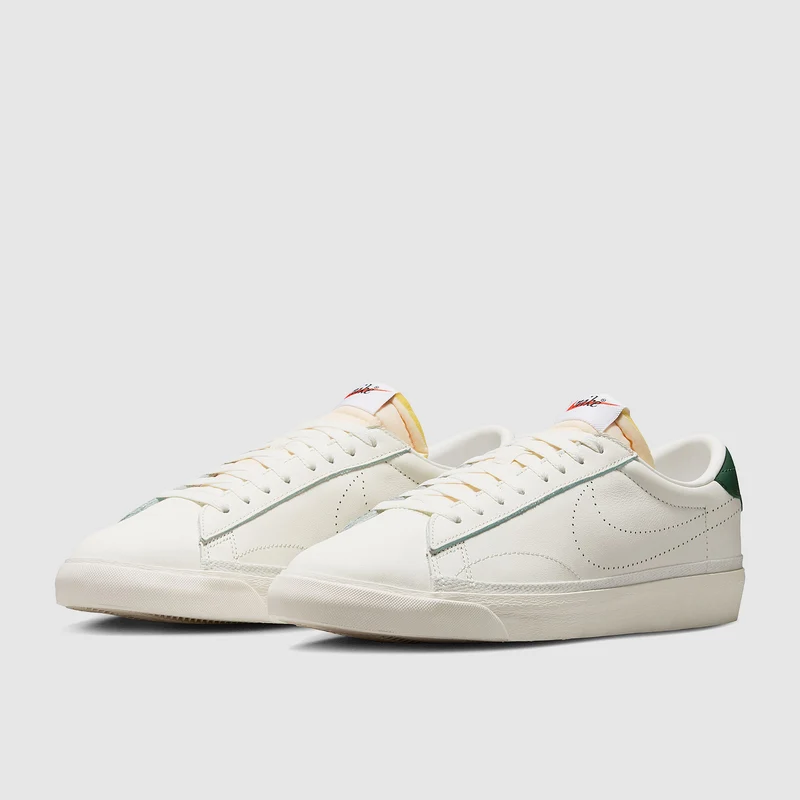 Nike Sportswear Tennis Classic AC