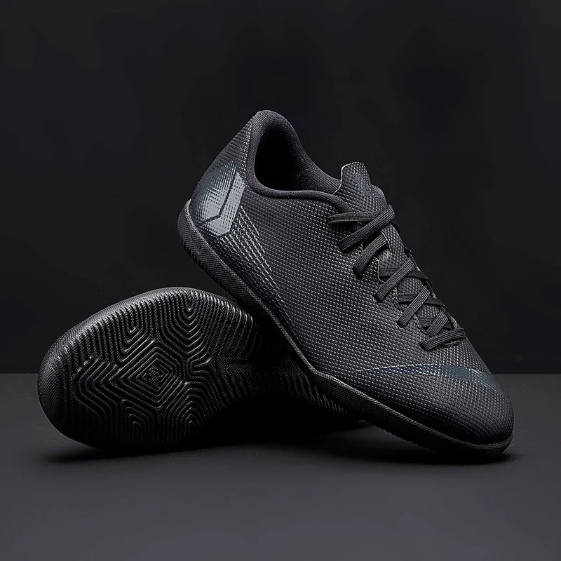 Nike Mercurial Vapor XII Club GS IC para niños