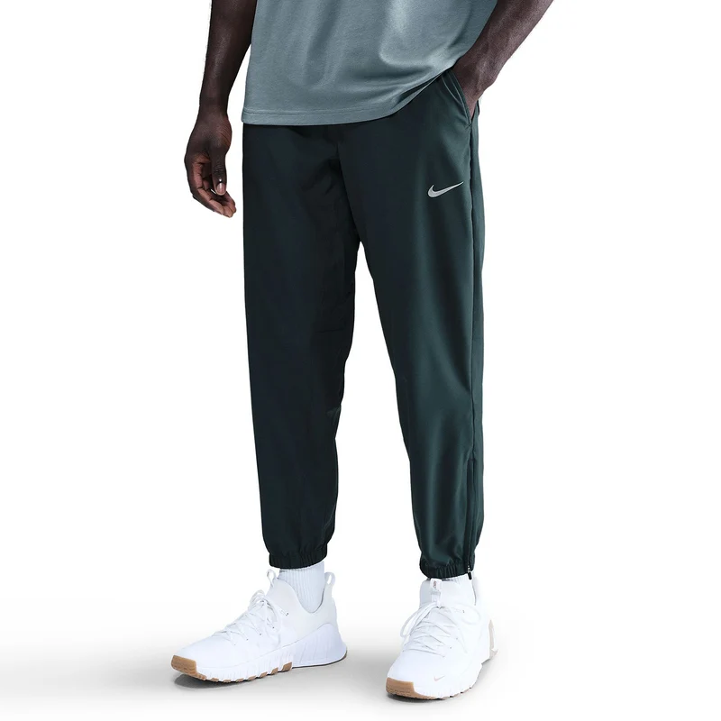 Nike Pantalón versátil entallado Dri-FIT