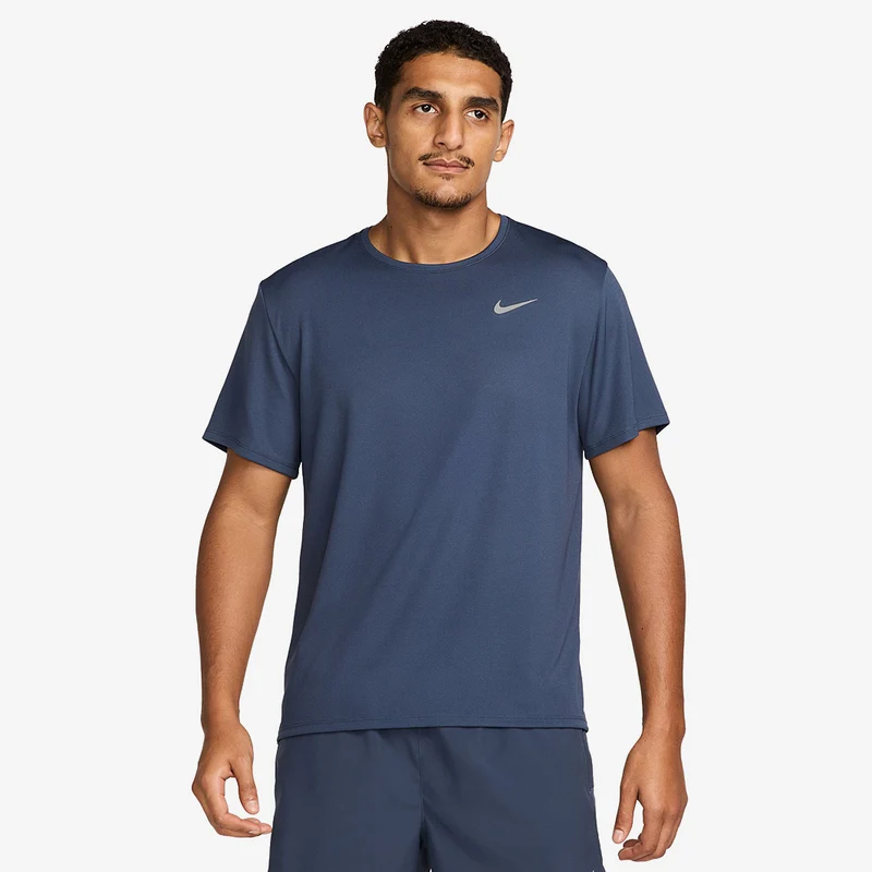 Nike Camiseta de running Dri-FIT UV de manga corta