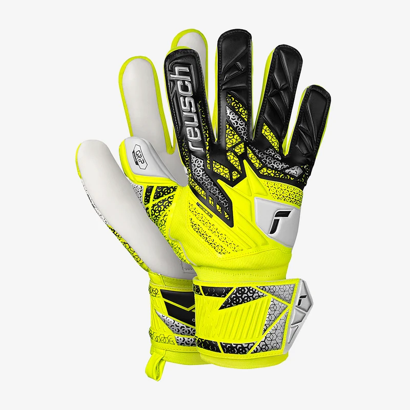 Reusch Attrakt Grip