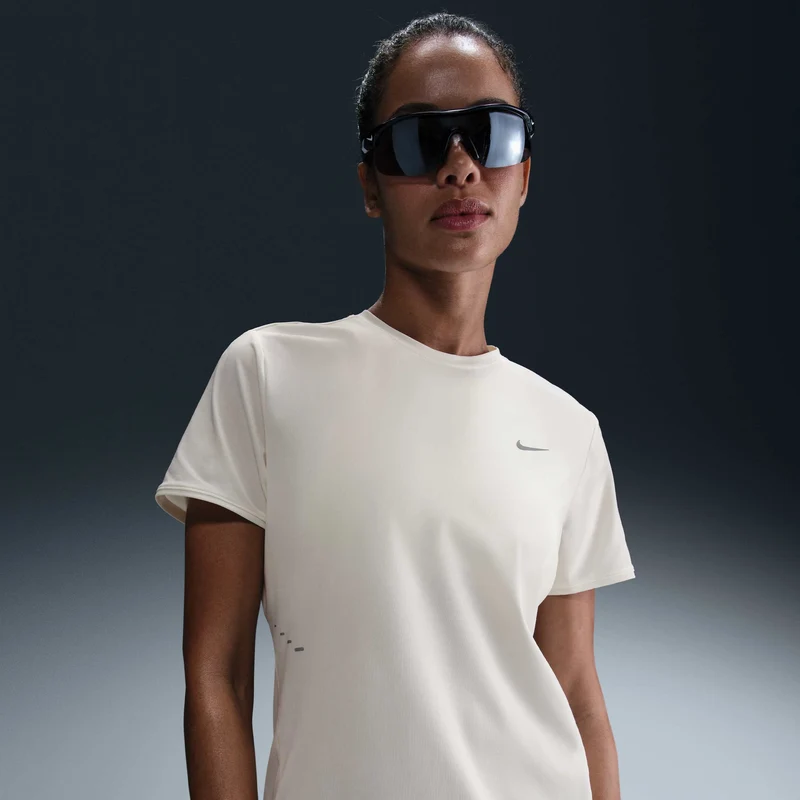 Nike Camiseta de running de manga corta Dri-FIT