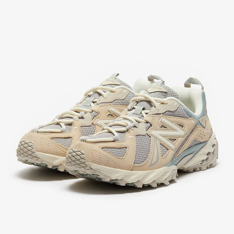 New Balance 610