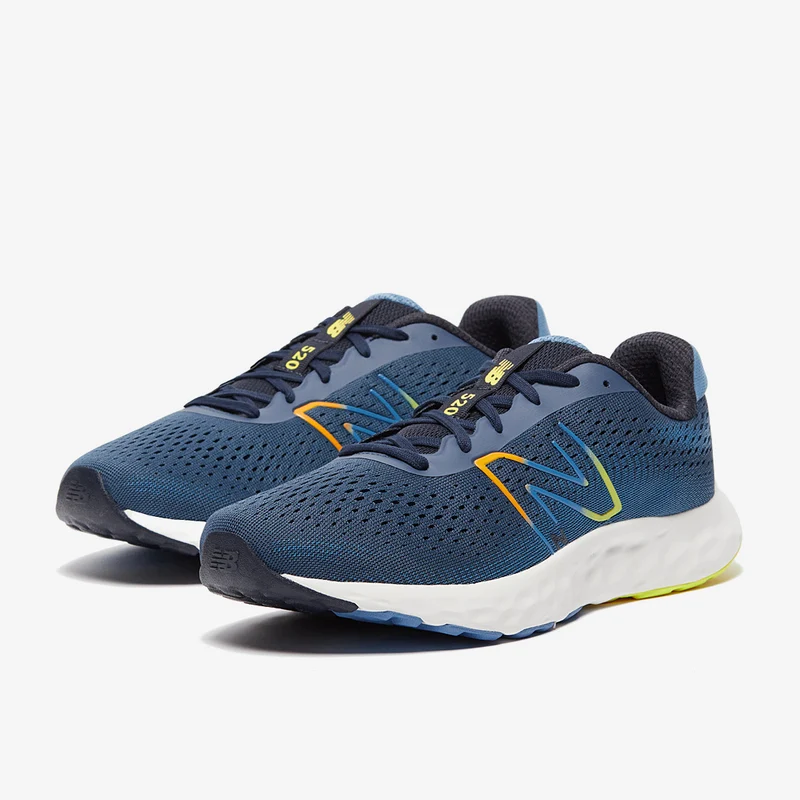 New Balance 520 V8
