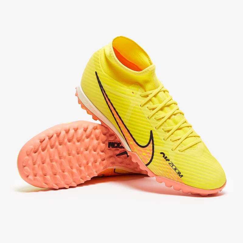 Nike Zapatillas de fútbol de perfil alto para moqueta
