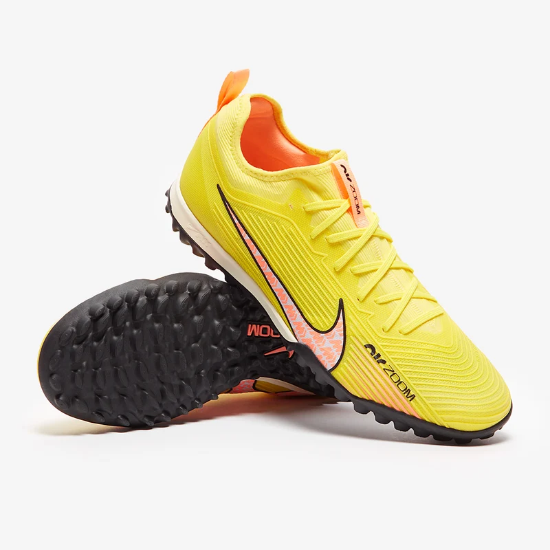 Nike Botas de fútbol para moqueta