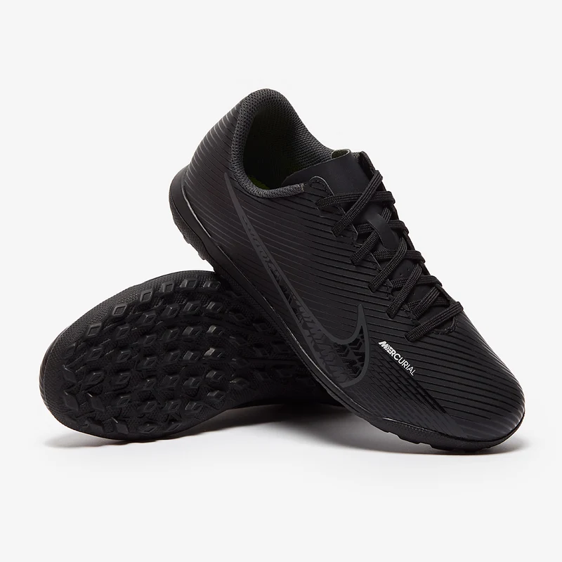 Nike Mercurial Vapor XV Club TF para niños