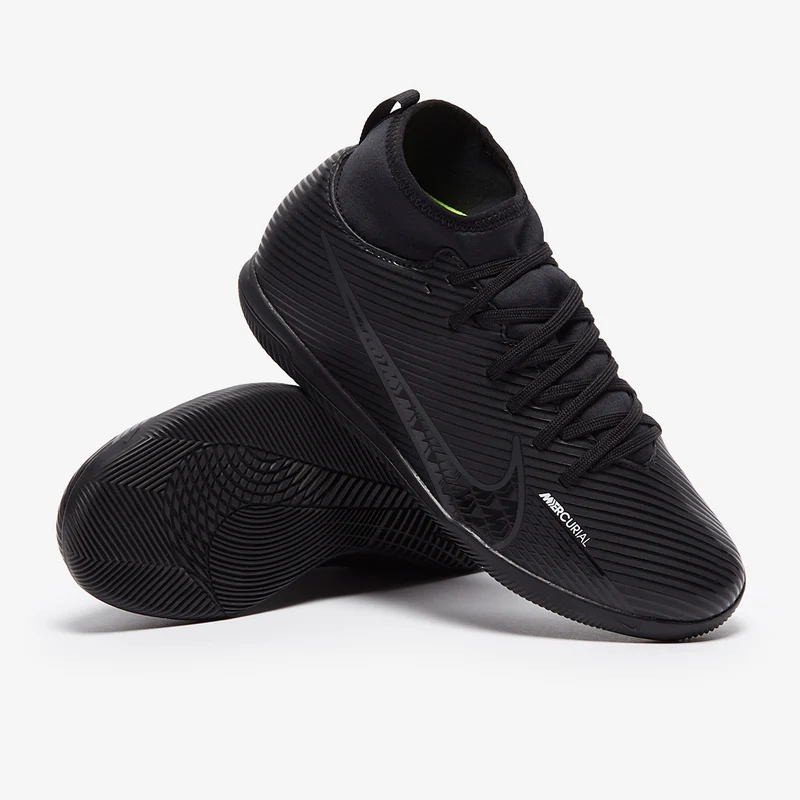 Nike Mercurial Superfly IX Club IC para niños