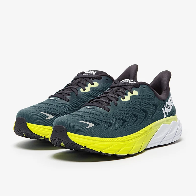 Hoka Arahi 6